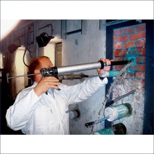Newton Hydrotank 308 Stopaq for Sealing Conduits and Pipes
