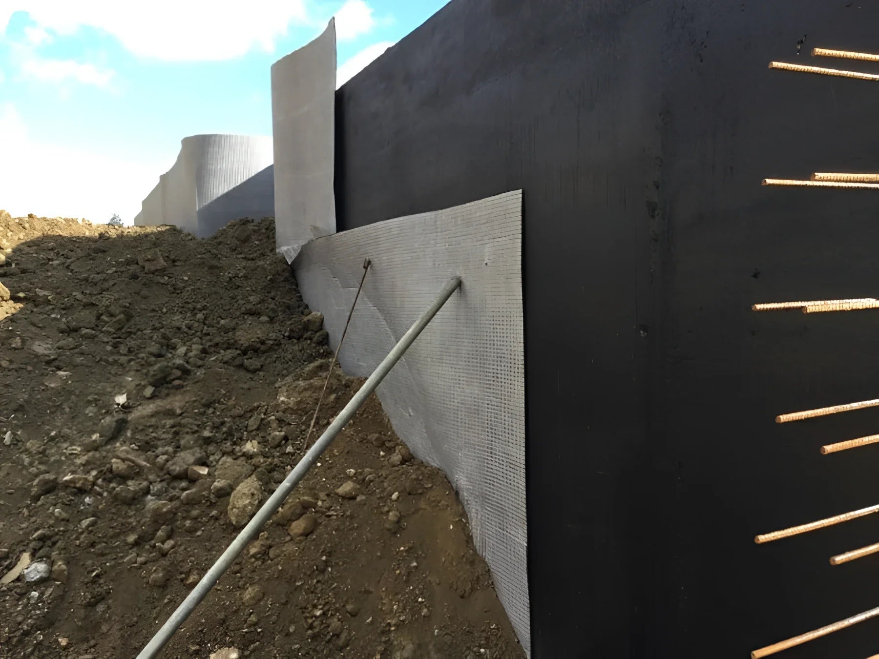 Hydrobond 410 Geodrain - External Drainage & Protection Membrane Waterproofing Basement Drainage, Deck Drainage System,