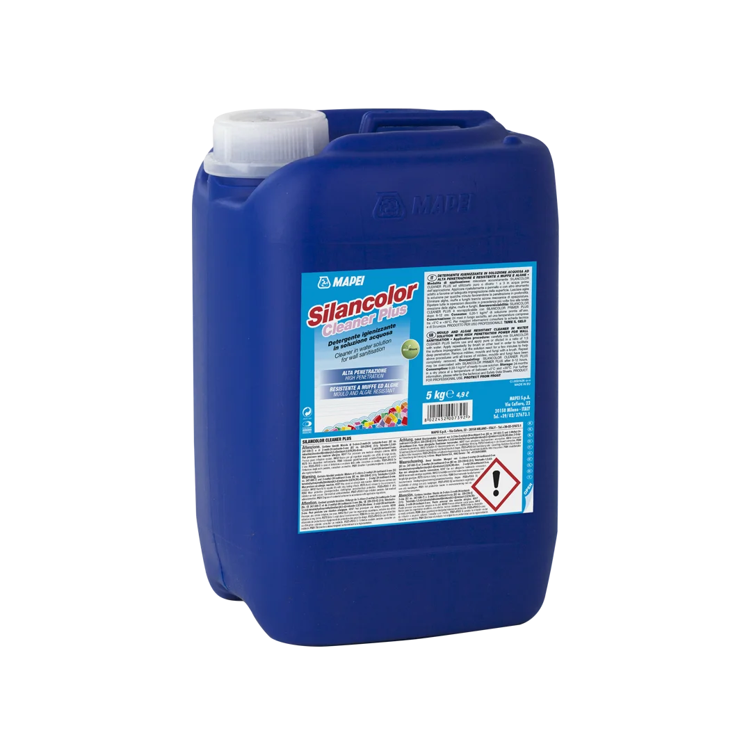 Silancolor Cleaner Plus water-based hygienising detergent for removing algae and mould from façades, preparing surfaces for the Silancolor Plus protection system.