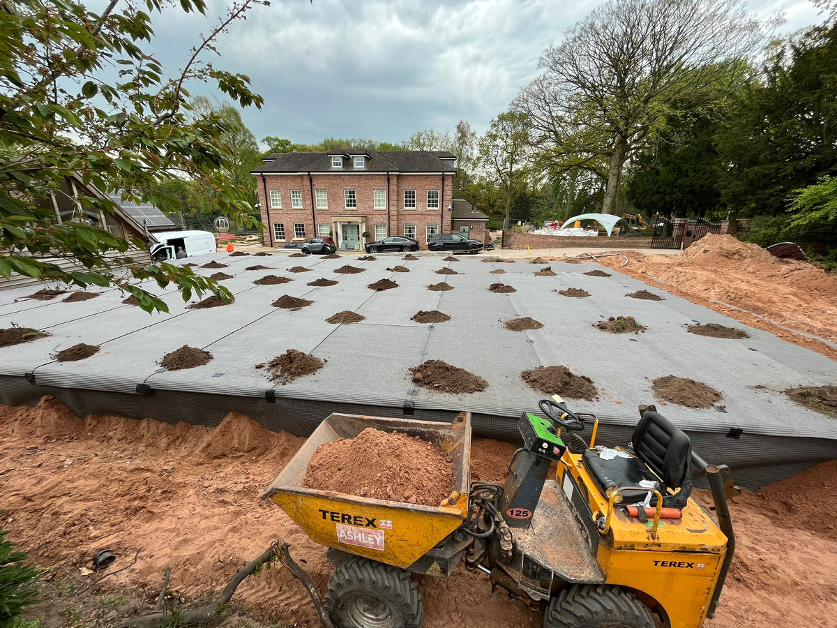 The CM8 Geotextile Membrane is a high-performance dual-layer system combining an 8mm studded HDPE membrane with a UV-stabilised geotextile filtration layer.