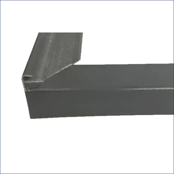 ARBOFLEX's specially designed and manufactured corners have a preformed Kerb on either the Left or Right hand edge, cutting down time on site by providing exactly what you need to get the finishing touches right the first time.