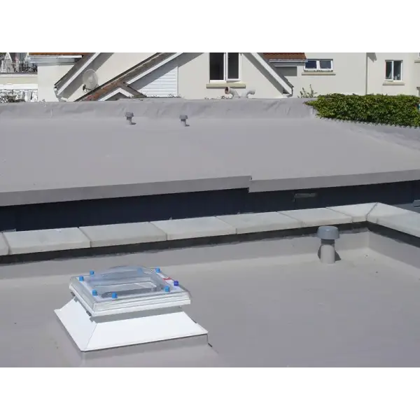 Flat roof featuring a skylight, highlighted by Flexitec 2020 Metal Primer application