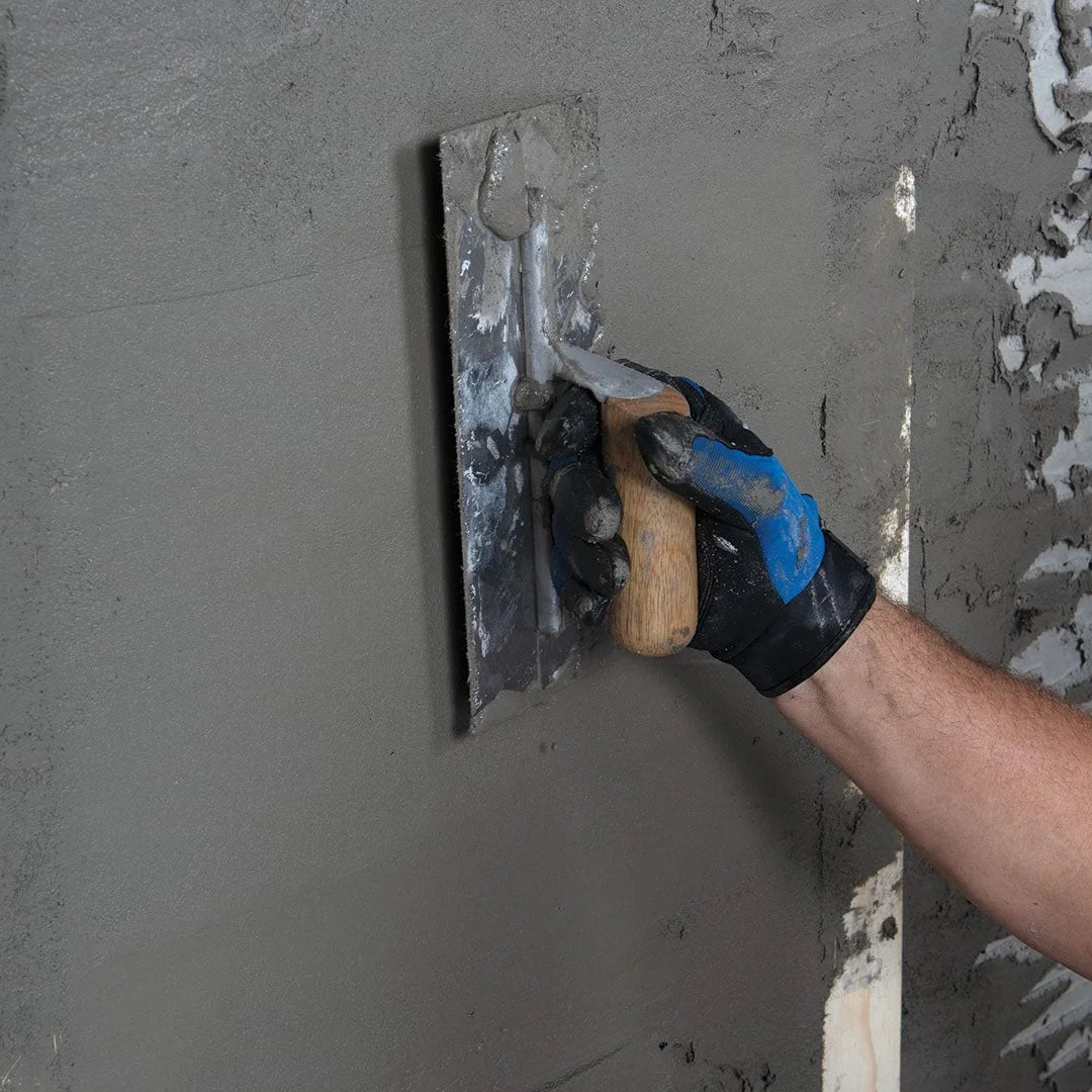 Planitop Fast 330 Rapid-Set Levelling Mortar Rapid-set fibre-reinforced levelling mortar, 3–30mm for walls & floors.