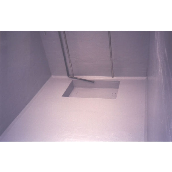 Our range of single component polymer modified cementitious screeds are capable of resisting 10 bar hydrostatic head and are ideal for sealing concrete surfaces subject to damp and moisture ingress.<br>572 - 574 Structural Screeds are compatible with any Resimac primer and chemical top coat and can be used to rebuild and seal containment areas, internal tank surfaces and structural concrete.