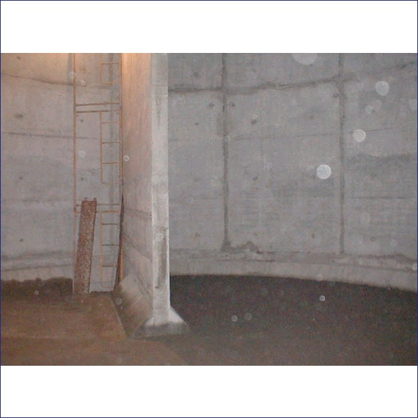 Our range of single component polymer modified cementitious screeds are capable of resisting 10 bar hydrostatic head and are ideal for sealing concrete surfaces subject to damp and moisture ingress.<br>572 - 574 Structural Screeds are compatible with any Resimac primer and chemical top coat and can be used to rebuild and seal containment areas, internal tank surfaces and structural concrete.