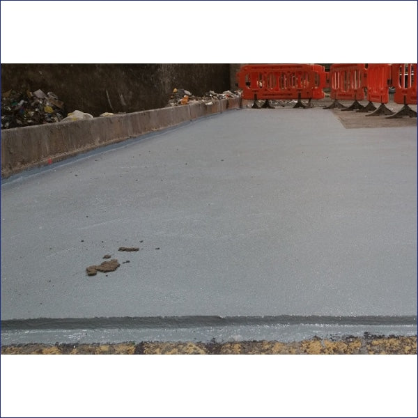 A 3 component epoxy resin based solvent free high build trowel screed. The product has been designed to be applied to uneven concrete surfaces to a wet film thickness of 10-30mm (3/8”- 1 1/4”). On curing the product will ensure any imperfections on the surface of the concrete are reduced.