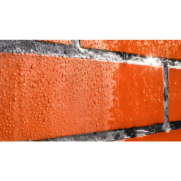 Waterproofed brick wall treated with SIRAMIGUARD BRICKSEAL for enhanced durability