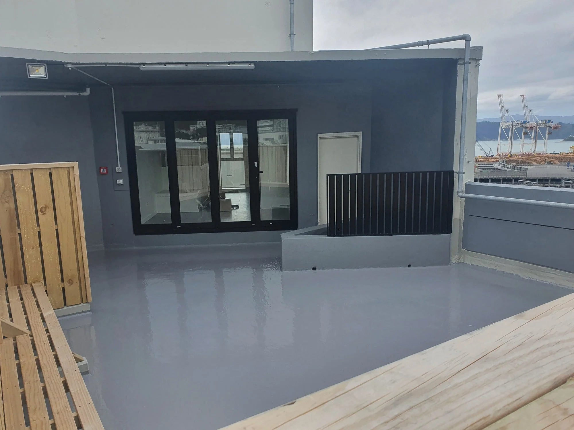 Winkler ONE - Liquid Roof Membrane Vertical Winkler Flat Roof, Flat Roof Coating, Flat Roof Waterproofing, Liquid